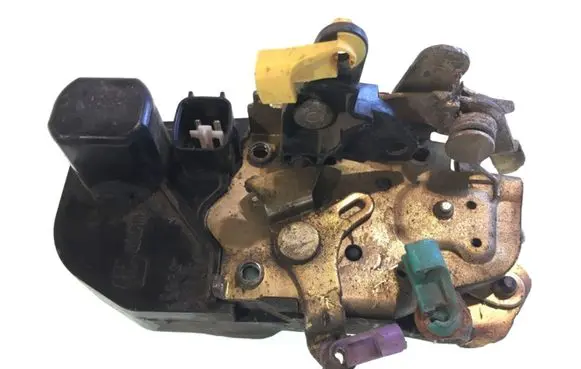 Chrysler 300M Front door lock