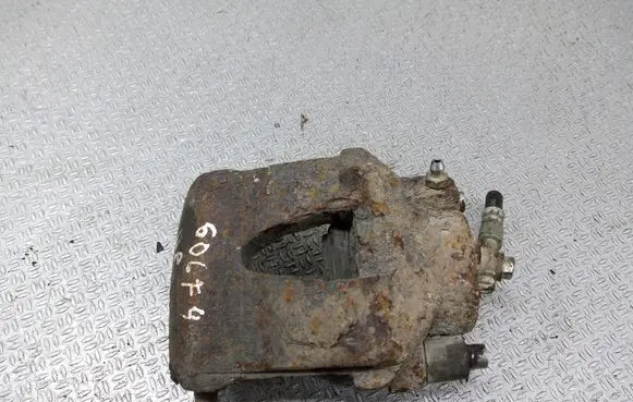 Volkswagen Golf IV Front brake caliper