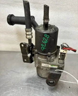 Citroen C4 I Picasso Power steering pump 9803319180