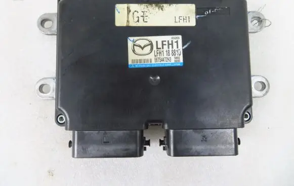 Mazda 6 Engine control unit/module E6T54472H3 LFH118881D