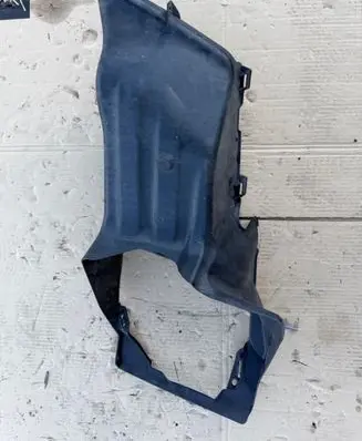 Peugeot 308 Intercooler air channel guide 9803184180