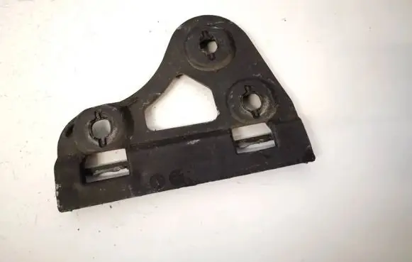Audi A2 Fender mounting bracket 8z0821249a