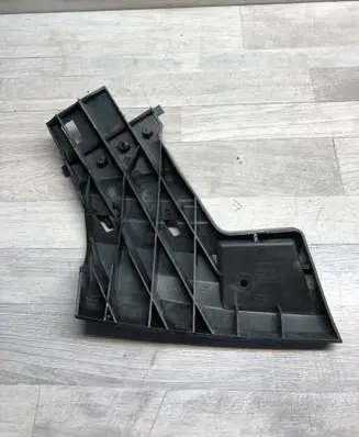 Volvo V60 Front bumper mounting bracket 31323429 BP8BB