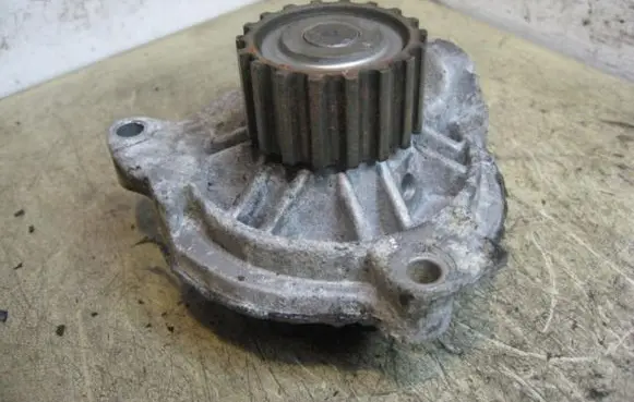 Volvo S70 V70 V70 XC Water pump