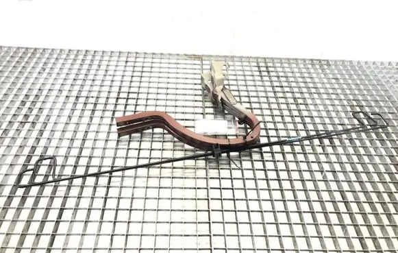 Hyundai Elantra Tailgate/trunk/boot hinge