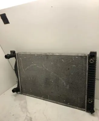 Audi A6 S6 C6 4F Coolant radiator