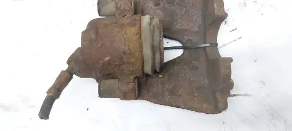 Volkswagen Golf IV Front brake caliper