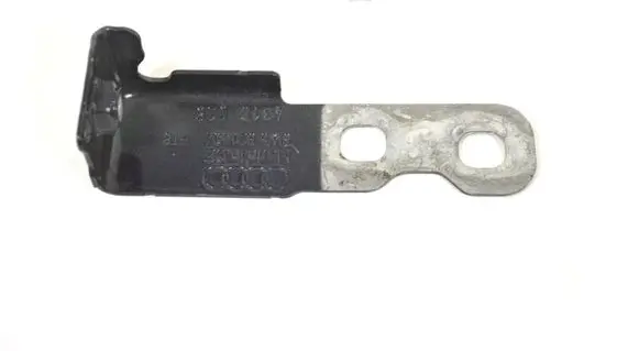Audi A5 Fender mounting bracket 8W6821434