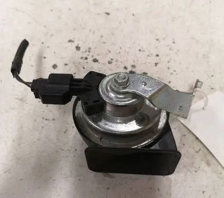 Volvo V70 Horn signal AM80S55306 A046522