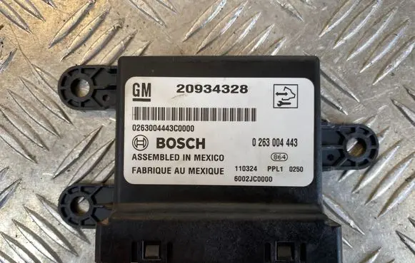 Opel Insignia A Door control unit/module 20934328 0263004443 6002JC0000