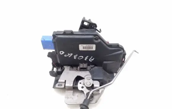 Audi A8 S8 D3 4E Front door lock 4E2837015