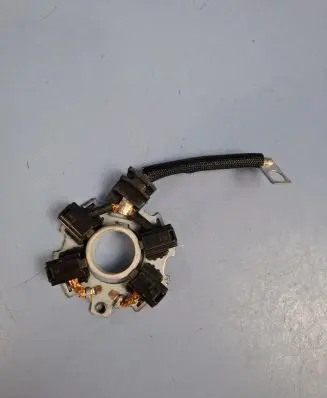 Nissan Primera Generator/alternator part M321X07076