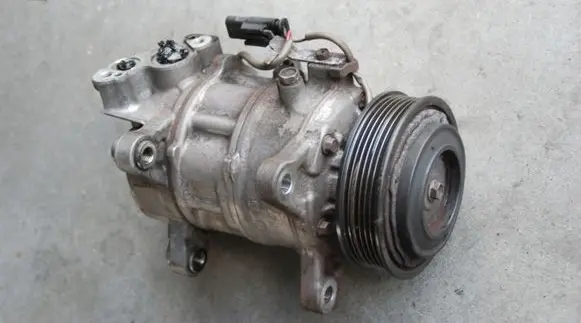 BMW X1 F48 F49 Air conditioning (A/C) compressor (pump) 9299328
