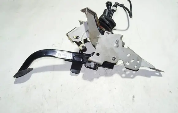Clutch pedal