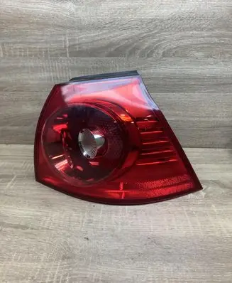Volkswagen Golf V Rear/tail lights 1K6945096N