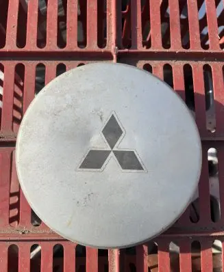 Mitsubishi Mirage V CJO Original wheel cap