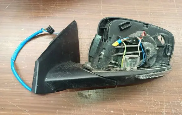 Renault Kadjar Front door electric wing mirror 963022701R 963027093R