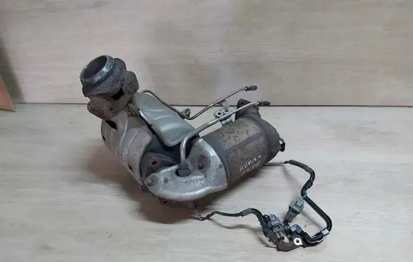Toyota Yaris Catalyst/FAP/DPF particulate filter 