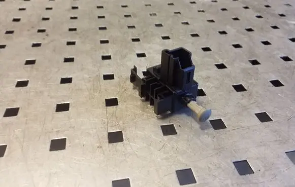 Clutch pedal sensor