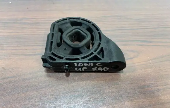 Hyundai Ioniq Radiator mount bracket