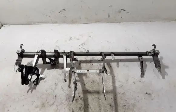 Polestar 2 Dashboard cross member/frame bar 31651610