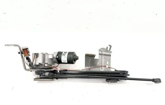 Chrysler Town u0026 Country V Tailgate/trunk/boot lift motor PN16915741AC 04894596AB