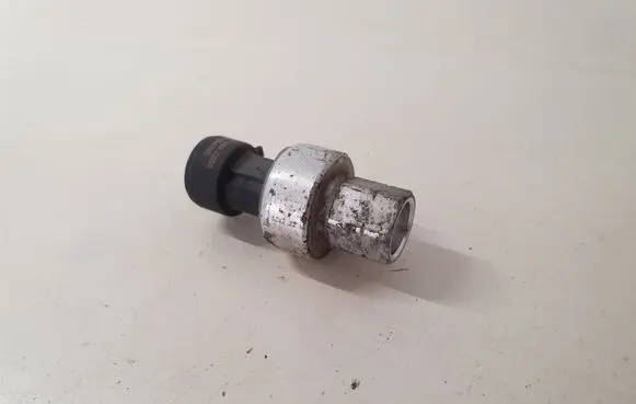 Nissan Qashqai Air conditioning (A/C) pressure sensor 7700417506E