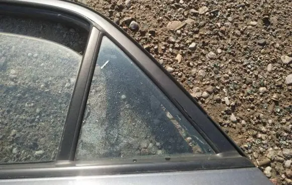 Hyundai i20 (GB IB) Rear vent window glass 