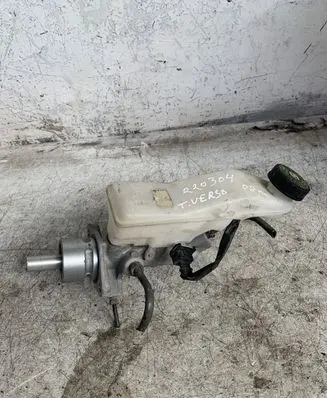 Toyota Corolla Verso AR10 Master brake cylinder