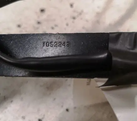 Mazda 6 Front seatbelt buckle 1052248