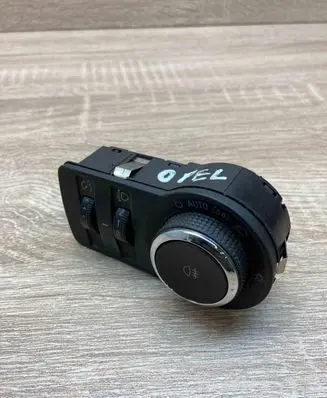 Opel Insignia A Light switch 13268696