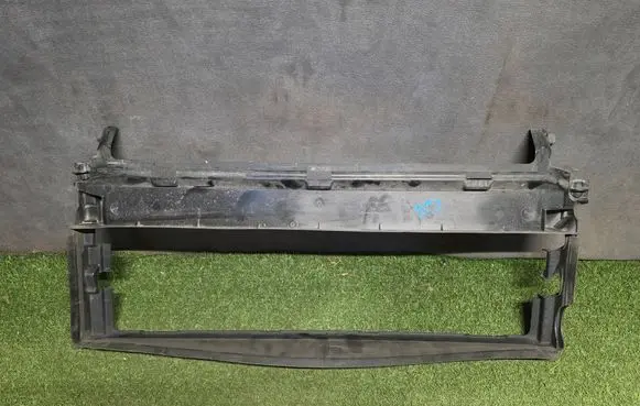 Volvo XC40 Radiator trim 31455421 1300138717