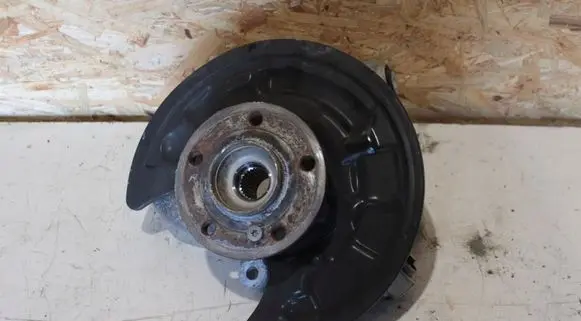 Mercedes-Benz CLA C117 X117 W117 Rear wheel hub spindle/knuckle A2460006
