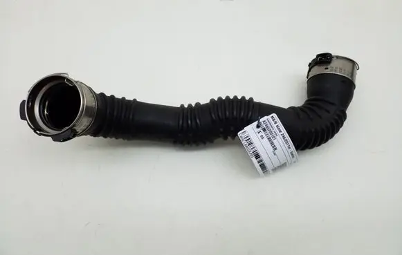 Mercedes-Benz B W246 W242 Intercooler hose/pipe A2465200101