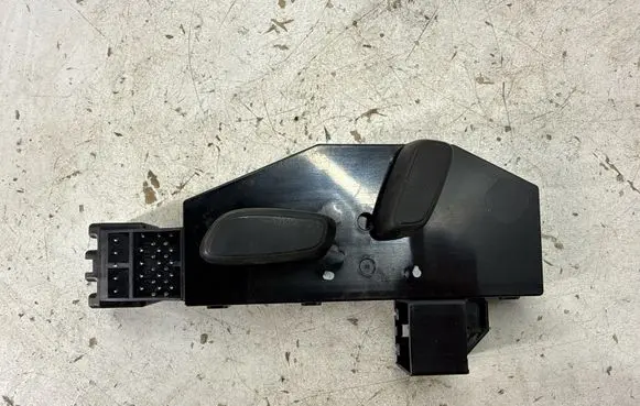 Chevrolet Camaro Seat control module 23247099 22825440 23456070