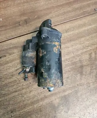 BMW 5 E34 Starter motor