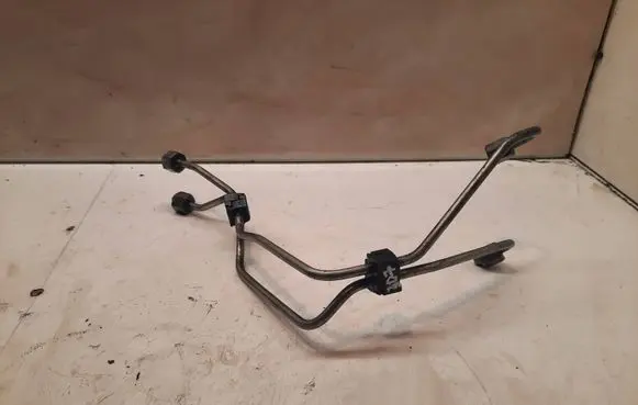 Peugeot 307 Fuel injector supply line/pipe 