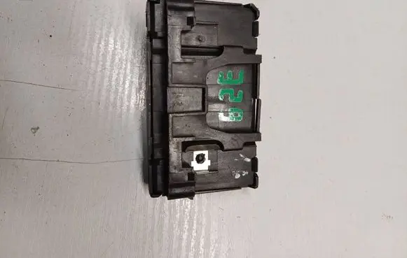 Renault Megane II Ignition key card reader S118651001