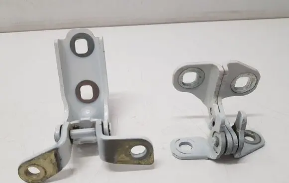 Rear door hinge set