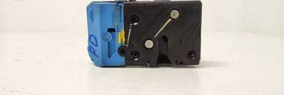 Volvo V70 Front door lock