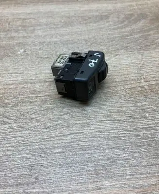 Volvo V70 Headlight level height control switch 9162960