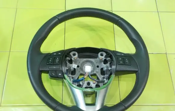 Mazda 2 Steering wheel XP64