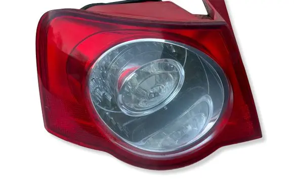 Volkswagen PASSAT B6 Rear/tail lights 3C5945095C