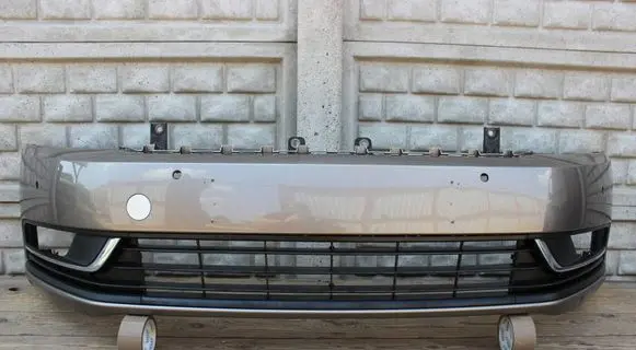 Volkswagen PASSAT B7 Front bumper 3AA807221