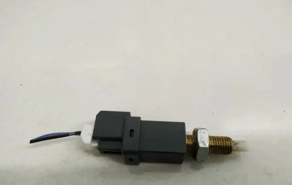 Mazda MPV Brake pedal sensor switch 