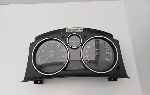 Speedometer (instrument cluster)