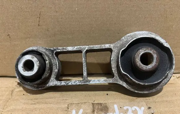 Renault Scenic I Engine mounting bracket 7700432026