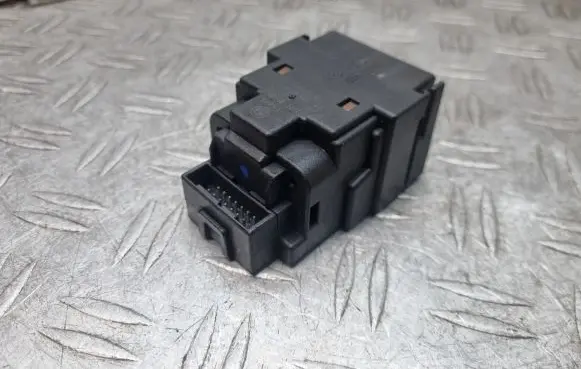 BMW X1 E84 Ignition lock 9194400 10862510