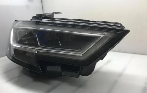 Audi A3 S3 8V Headlight/headlamp 8V0941034C A046439 T0116102A