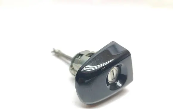 Toyota C-HR I Front door lock (next to the handle) 